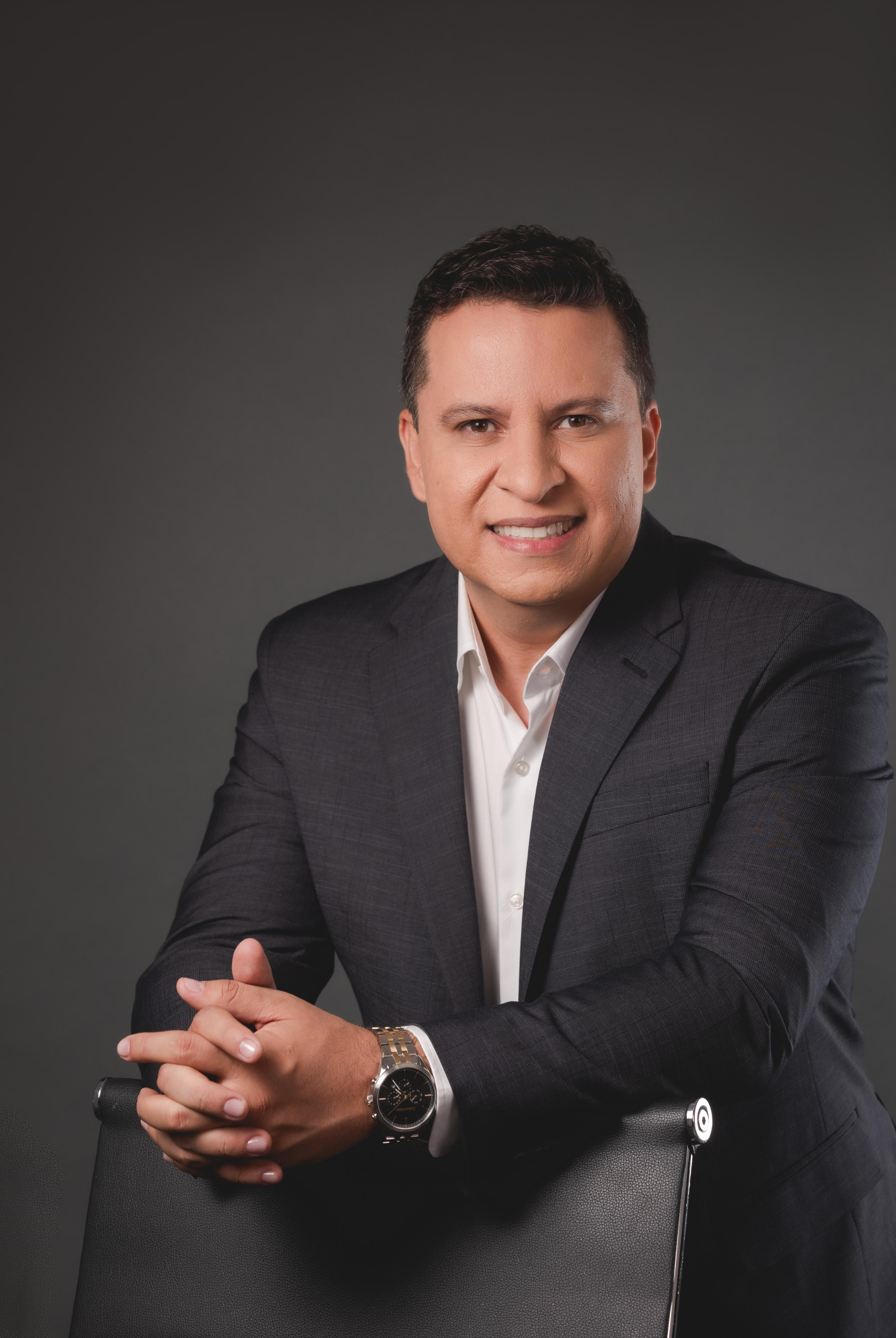 João Reis Jr. - Autor